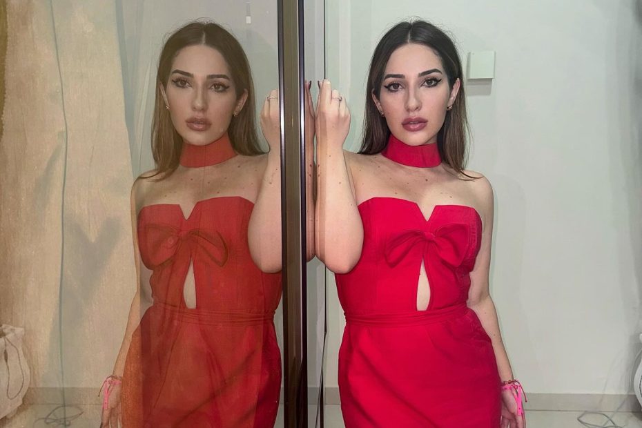 Amanda Meirelles com vestido vermelho capa